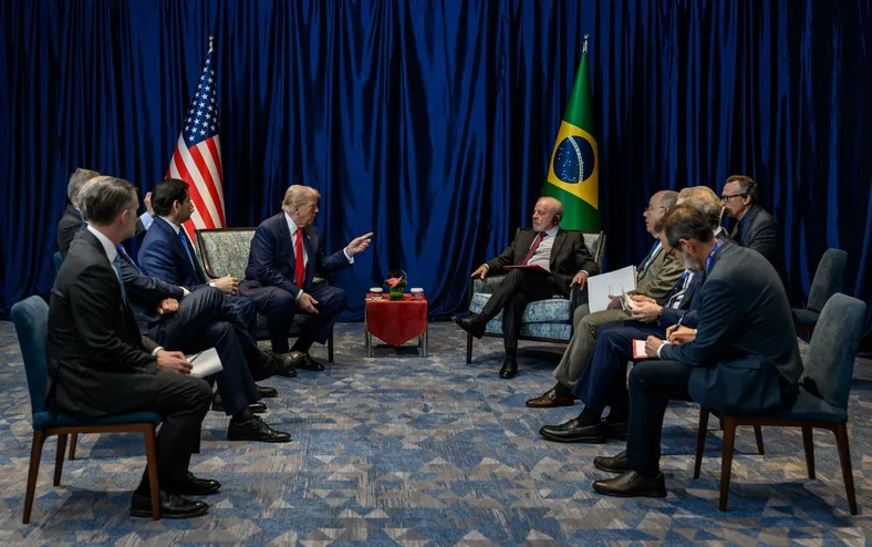 Tarifas, terras-raras e minerais: veja tópicos de reunião entre Lula e Trump - Imagem