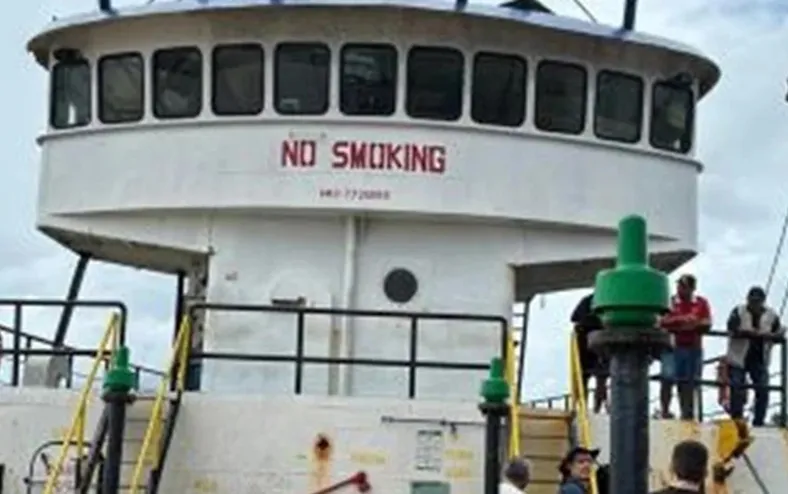 Trabalho escravo no mar: Marinha resgata navio com tripulação faminta - Imagem