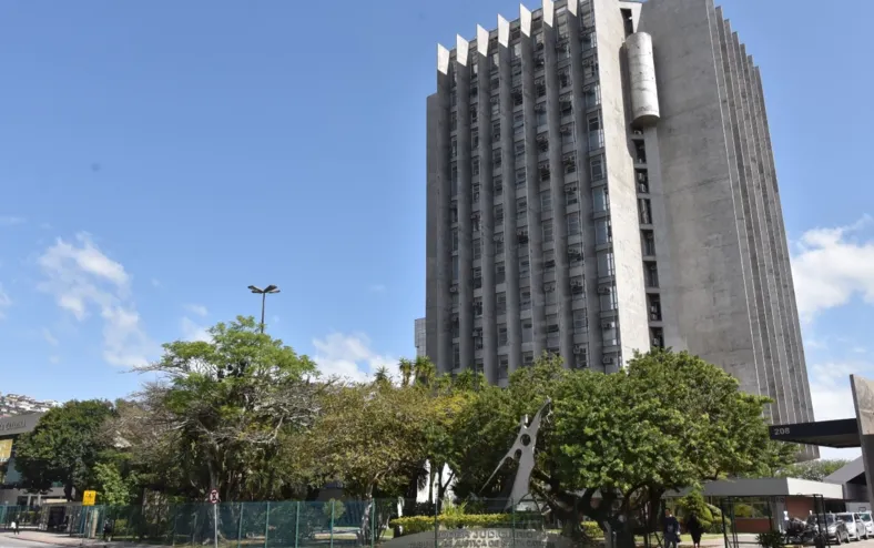 Tribunal de Justiça lança concurso que paga mais de R$ 10 mil - Imagem