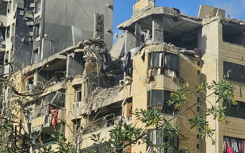 Trump mira pontos estratégicos do Irã se Estreito de Ormuz não reabrir - Imagem