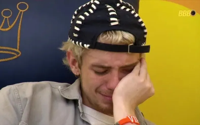 Vai sair? Juliano Floss ameaça desistir do BBB após confusão - Imagem
