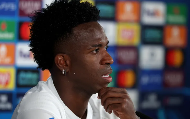 Vini Jr. se manifesta sobre caso de preconceito contra Lamine Yamal - Imagem