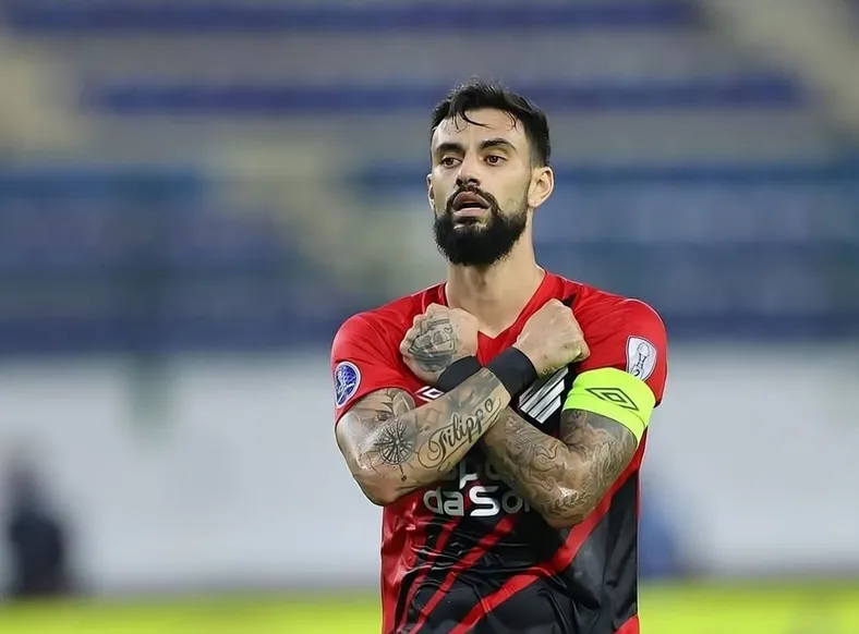 Antigo desejo do Vitória acerta com clube da Série B do Brasileirão - Imagem