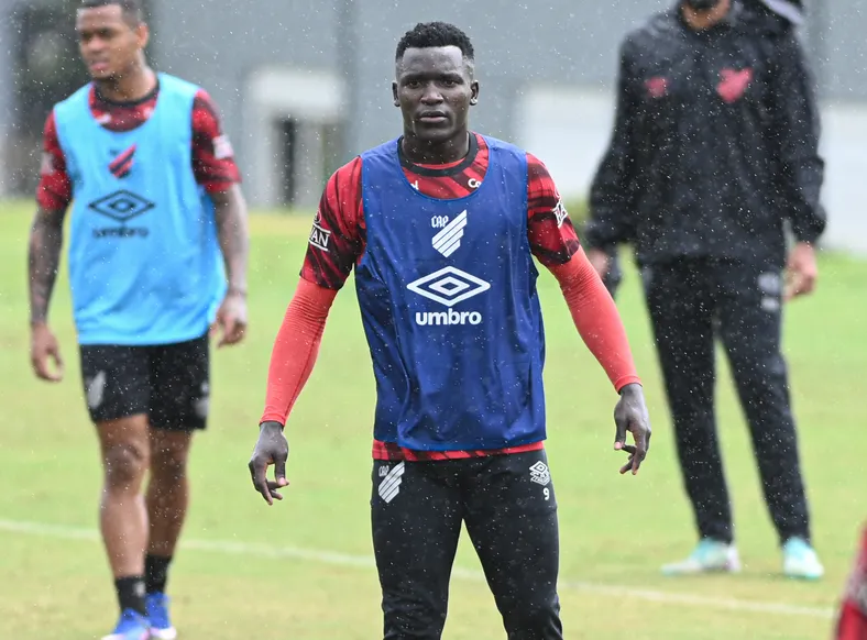 Artilheiro do Athletico, Kevin Viveros vira trunfo para a Colômbia - Imagem