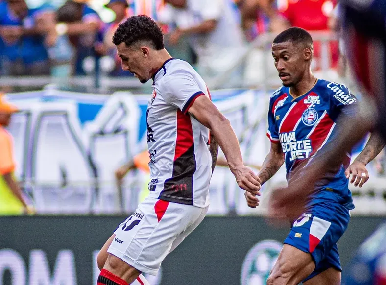 Atacantes da dupla BaVi estão entre os que mais sofrem pênaltis no Brasil - Imagem