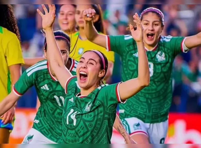 Brasil para na trave três vezes e perde amistoso para o México - Imagem