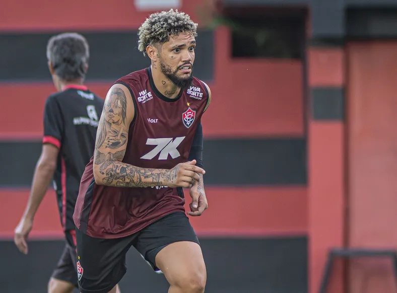 Com nova lesão, Vitória enfrentou o Flamengo com time inteiro no DM - Imagem