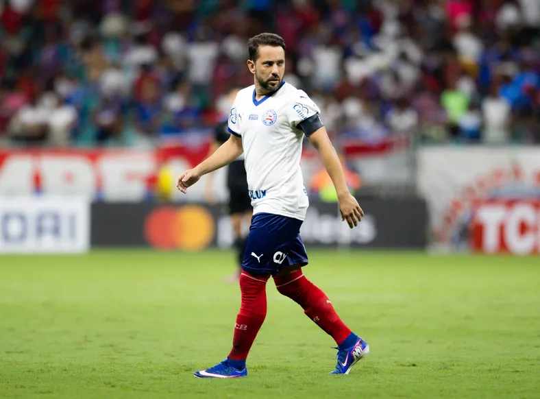 Everton Ribeiro admite culpa por pênalti e explica "jeito de bater" - Imagem