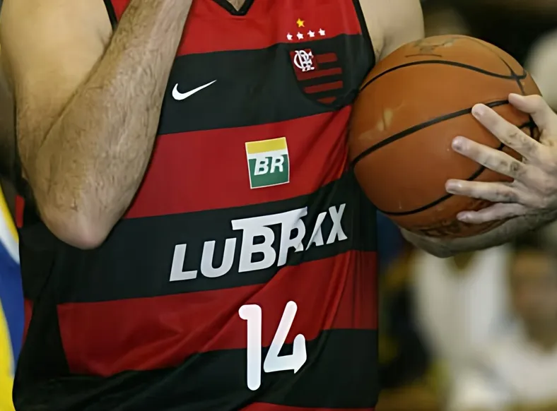 Flamengo aposenta camisa 14 do basquete vai homenagear Oscar contra o Bahia - Imagem