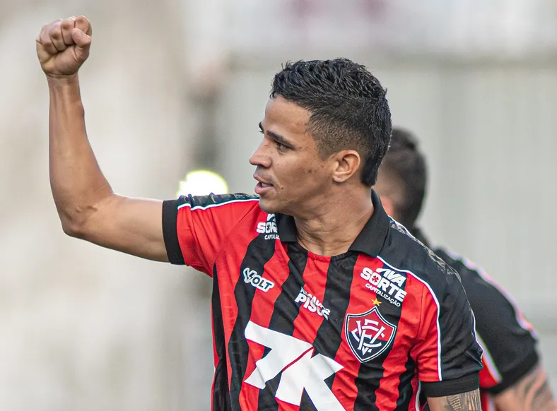 Garçom e decisivo, Erick iguala números de 2025 com apenas três meses - Imagem