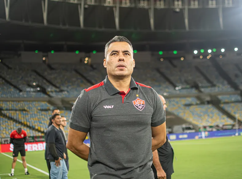Jair Ventura vê jogo "espetacular" do Vitória em empate com Fluminense - Imagem