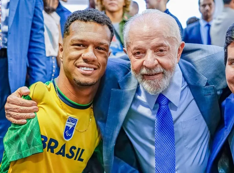 Lula parabeniza Gabrielzinho por conquista histórica no Prêmio Laureus - Imagem