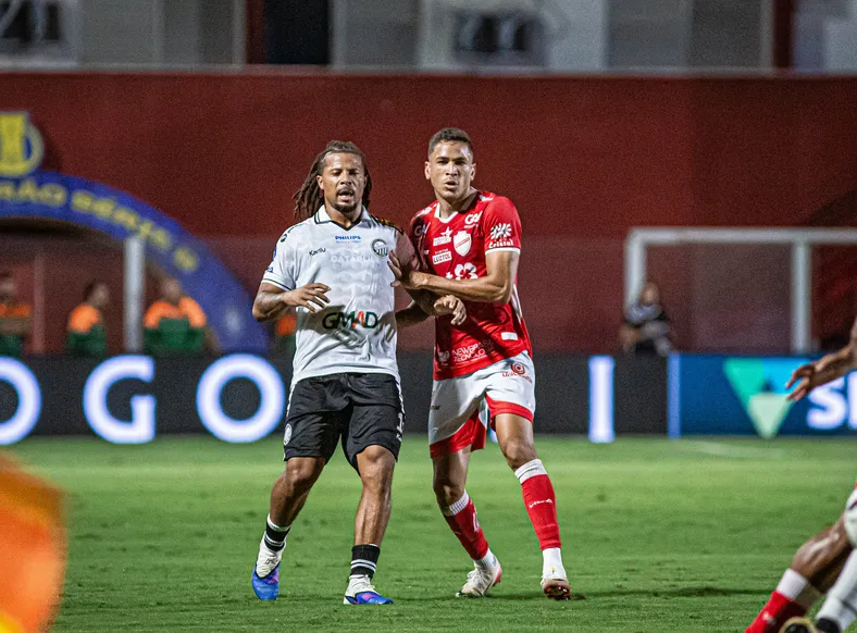 “Macaquinho”: atacante chora ao relatar racismo em jogo da Série B - Imagem