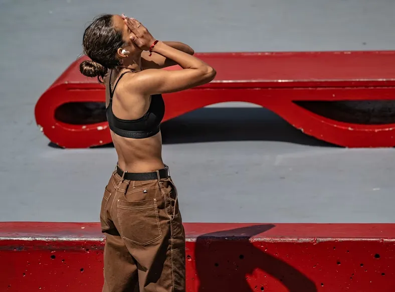 Rayssa Leal sofre queda grave, sai chorando e perde pódio no Mundial - Imagem