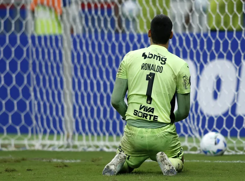 Sincero, Ronaldo expõe clima após eliminação: “Seria mentiroso dizer que está normal" - Imagem