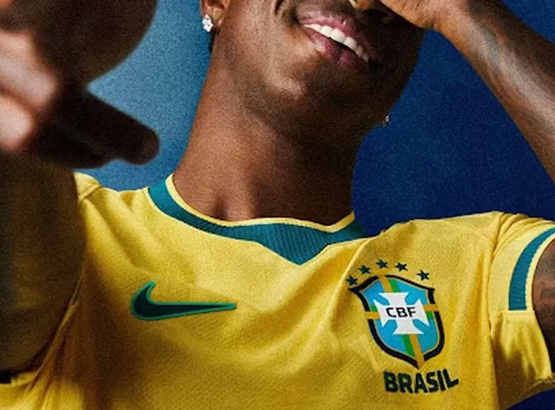 Vazamento revela novas camisas de França, Holanda e potências da Copa - Imagem