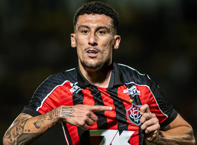Vitória perde Baralhas e Renato Kayzer para enfrentar o Flamengo - Imagem