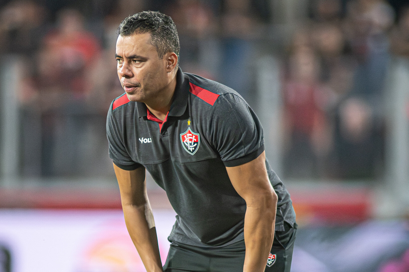 Ídolo do Vitória, Osvaldo recebe título de Cidadão Soteropolitano