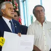 Caiado sobe o tom e diz que Flávio Bolsonaro "está afundando" - Imagem