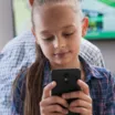 Crianças menores de 15 anos são proibidas de usar redes sociais