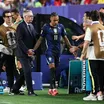 Raphinha fala pela primeira vez após lesão que pode tirá-lo da Copa