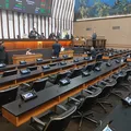 Alba retoma trabalhos após recesso parlamentar com plenário vazio imagem