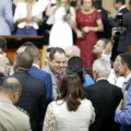 Alba tem 34 deputados milionários e patrimônio supera R$ 152 milhões imagem