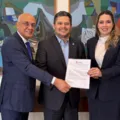 Alcolumbre discute criação de fundo permanente de assistência social imagem