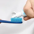 Anvisa proíbe perfume e escova dental de marca popular; veja quais imagem
