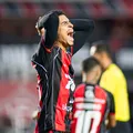 Após título pelo Vitória, Renê projeta chance na Seleção Brasileira imagem
