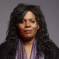 Atriz da Globo morre aos 49 anos e recebe homenagem do sindicato imagem