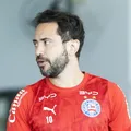 Bahia estima retorno de Éverton Ribeiro após problema nas costas imagem
