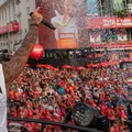 Banda Eva revela novo vocalista após saída de Felipe Pezzoni imagem
