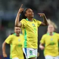 Barcelona compra brasileira mais cara da história do futebol feminino imagem