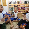 Bebetecas antirracistas serão implantadas em escolas de Salvador imagem