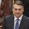 Bolsonaro seguirá em prisão domiciliar, mas visitas estão proibidas imagem