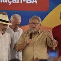 Caetano prevê vitória de Jerônimo no 1º turno e alfineta oposição imagem