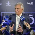 Caiado defende cassação de Lula e Flávio por ausência em debate imagem