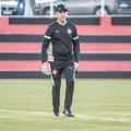 Campeão no Vitória, Léo Condé terá revanche contra Jair Ventura imagem