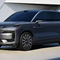 Carro de luxo de R$ 800 mil de famosa tem teto estrelado; veja detalhes imagem