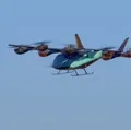 Carro voador da Embraer faz 1º teste para voo horizontal imagem