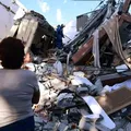 Colômbia sofre com roubos após terremoto e mais de 130 mortos imagem