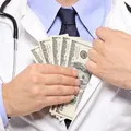 Concurso oferece salários de até R$ 15 mil para profissionais da saúde imagem