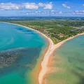 Conheça o Caribe secreto na Bahia onde é possível 'andar sobre o mar' imagem