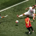 Conheça o goleiro do Irã que fez a "defesa da Copa" contra a Bélgica imagem