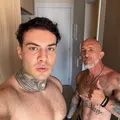 Cristian Cravinhos usa taco em vídeo adulto e revolta internautas imagem