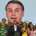 Defesa de Bolsonaro afirma que não autorizou vídeo de IA imagem