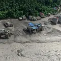 Desastre no Nepal e na China ultrapassa marca de 1.300 desaparecidos imagem