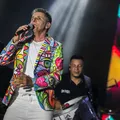 É gol do forró! Del Feliz lança música com 37 estrelas do São João imagem