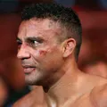 Edson Barboza anuncia aposentadoria após ser nocauteado no UFC imagem